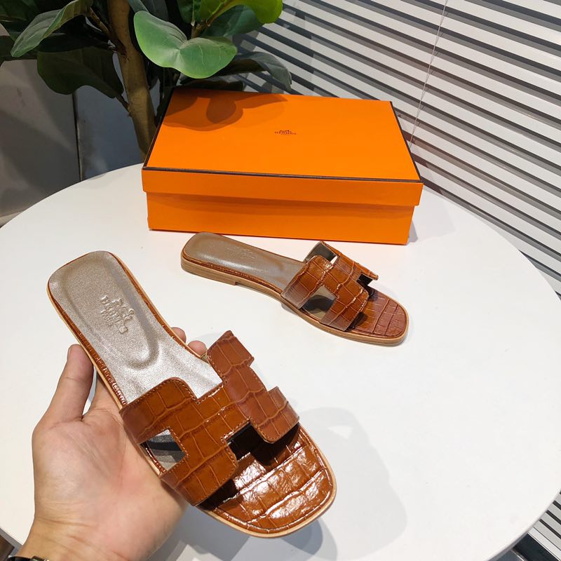 Hermes Slippers